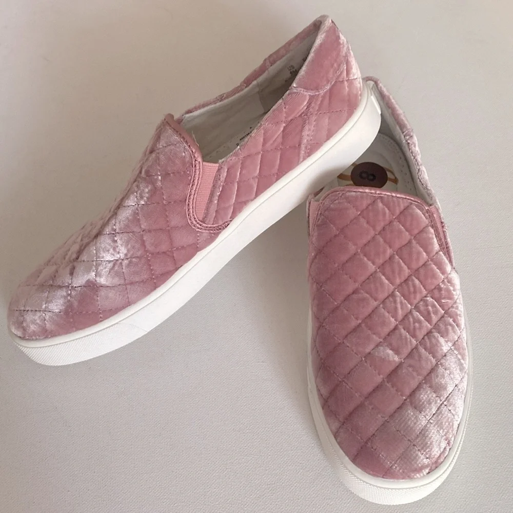 NEW Sam Edelman Ezzie velvet quilted sneakers, pink/blush, Size 8, NWOT‎